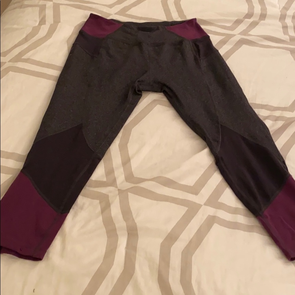 Beyond Yoga capris leggings!